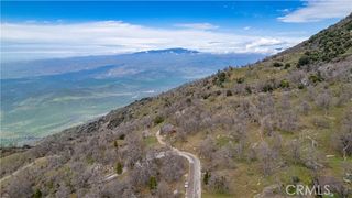 27000 El Camino Drive, Tehachapi, CA 93561