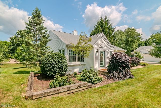 118 Kensington Court, Aurora, OH 44202