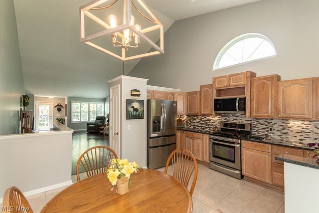 118 Kensington Court, Aurora, OH 44202