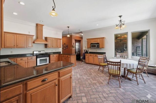 12611 Old Hammond Hwy, Baton Rouge, LA 70816