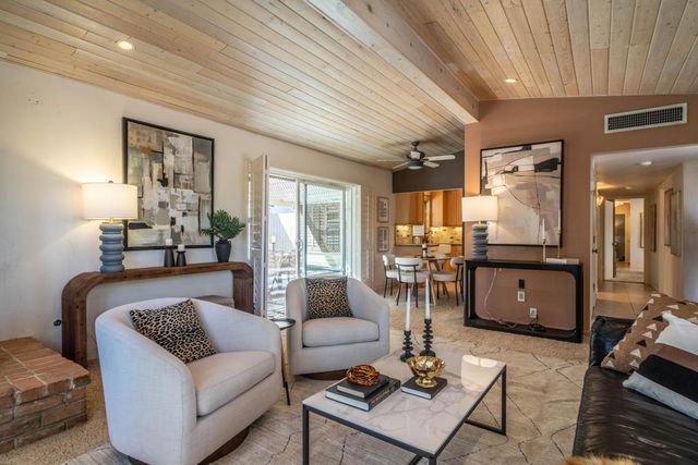 44841 San Jacinto Avenue, Palm Desert, CA 92260