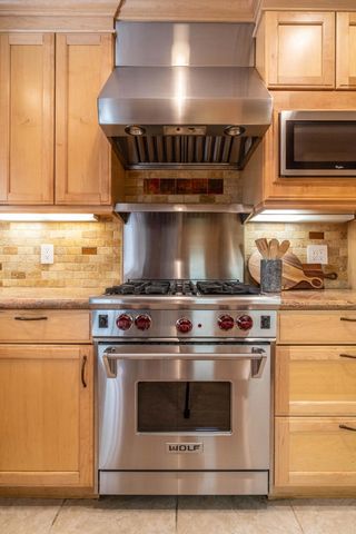 44841 San Jacinto Avenue, Palm Desert, CA 92260