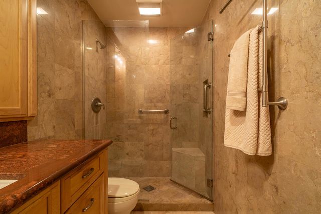 44841 San Jacinto Avenue, Palm Desert, CA 92260