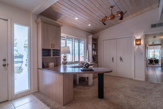 44841 San Jacinto Avenue, Palm Desert, CA 92260