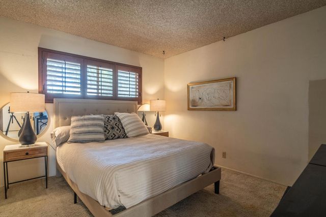 44841 San Jacinto Avenue, Palm Desert, CA 92260