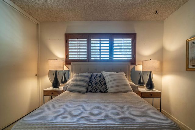 44841 San Jacinto Avenue, Palm Desert, CA 92260