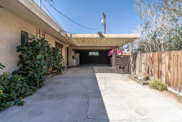 44841 San Jacinto Avenue, Palm Desert, CA 92260