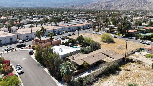 44841 San Jacinto Avenue, Palm Desert, CA 92260