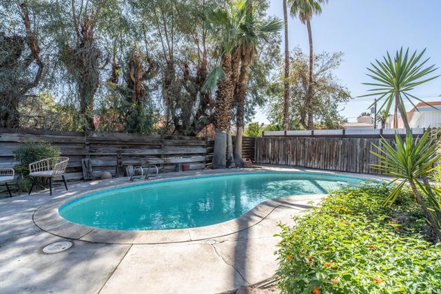 44841 San Jacinto Avenue, Palm Desert, CA 92260