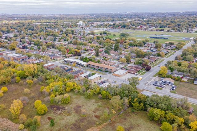 15334 Dr. Martin Luther King Jr. Drive 2E, Dolton, IL 60419