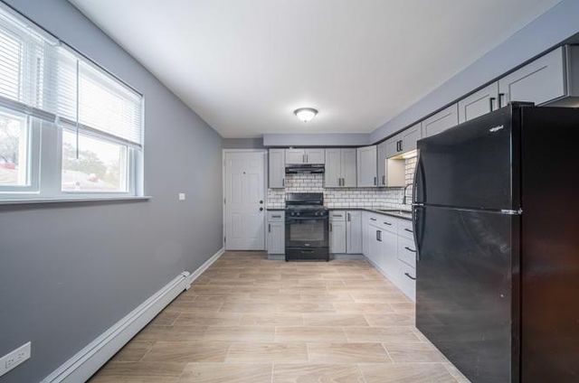 15334 Dr. Martin Luther King Jr. Drive 2E, Dolton, IL 60419