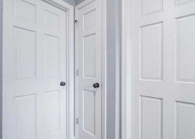 15334 Dr. Martin Luther King Jr. Drive 2E, Dolton, IL 60419