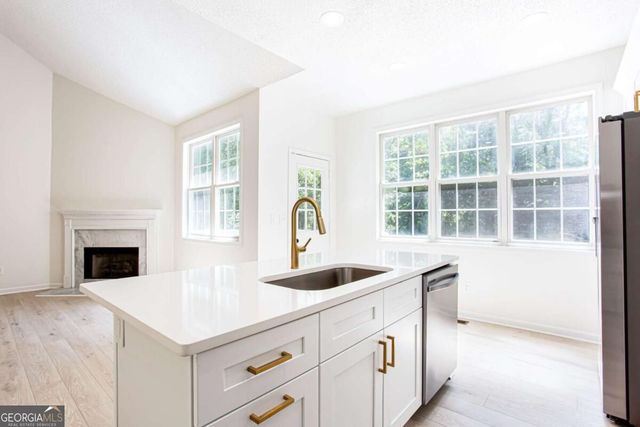 8071 Beachwood Drive, Murrayville, GA 30564