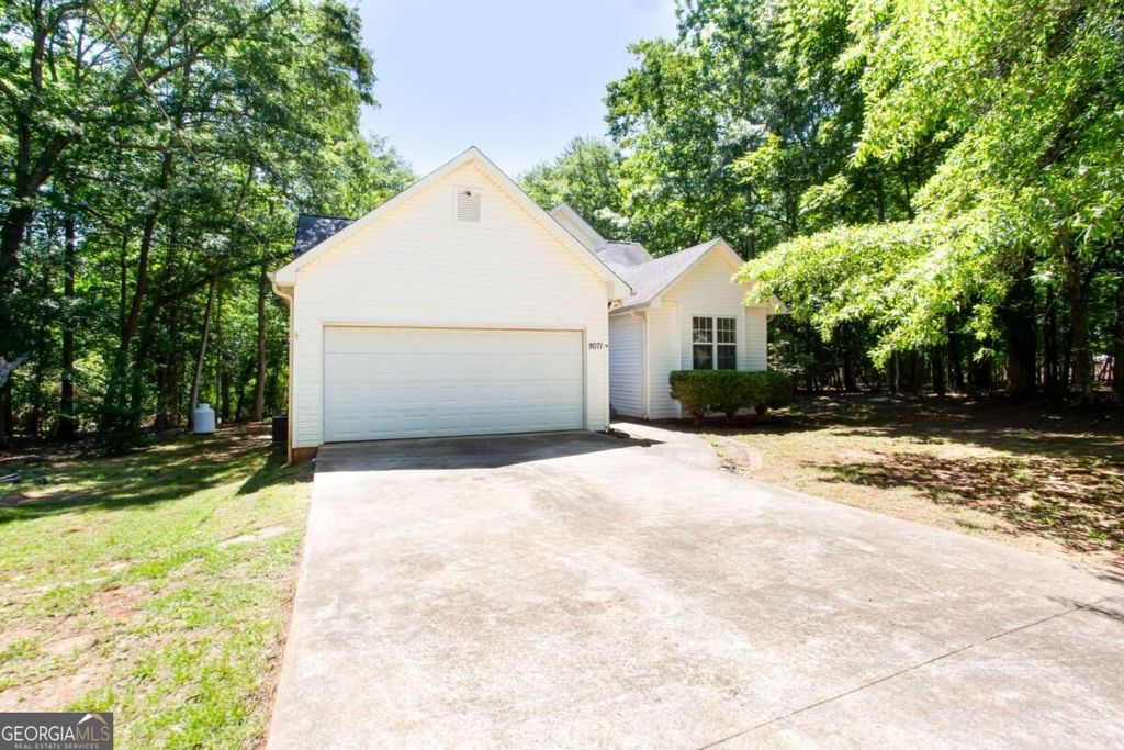 8071 Beachwood Drive, Murrayville, GA 30564