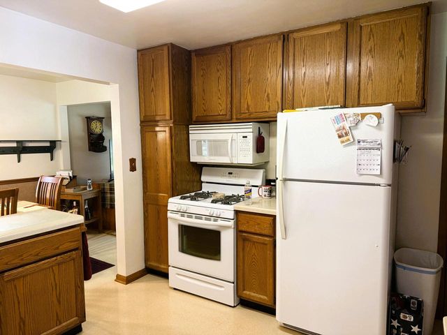 7155 S 49th STREET, Franklin, WI 53132