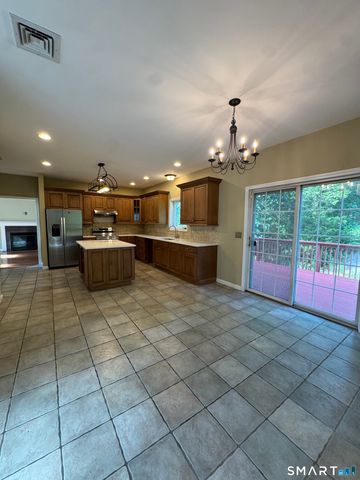 52 Middle Road, Preston, CT 06365