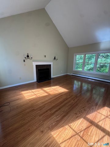 52 Middle Road, Preston, CT 06365