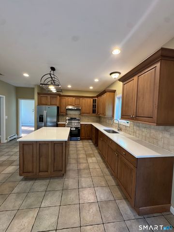 52 Middle Road, Preston, CT 06365