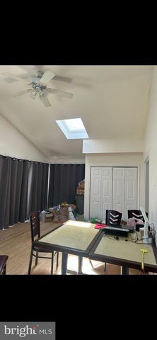 3 ADELENE AVE, Newark, DE 19711