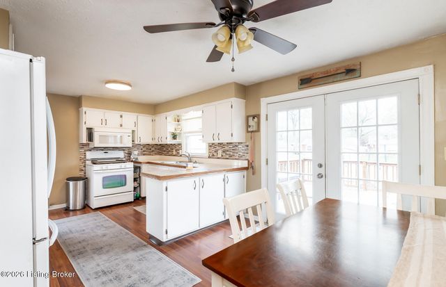 5245 Julia Rd, Louisville, KY 40258