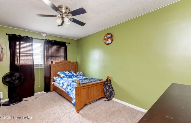 5245 Julia Rd, Louisville, KY 40258