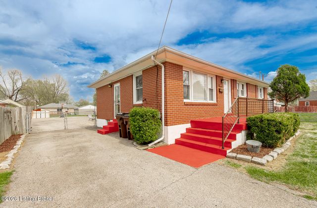 5245 Julia Rd, Louisville, KY 40258