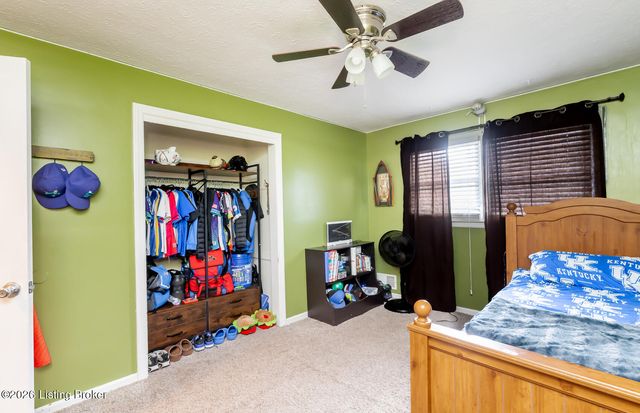 5245 Julia Rd, Louisville, KY 40258