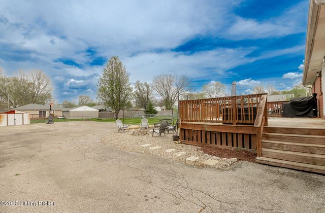 5245 Julia Rd, Louisville, KY 40258