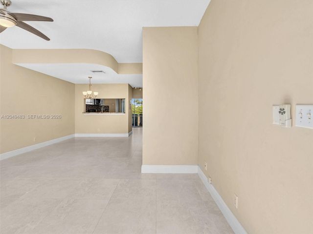 60 Key West Ct 60, Weston, FL 33326