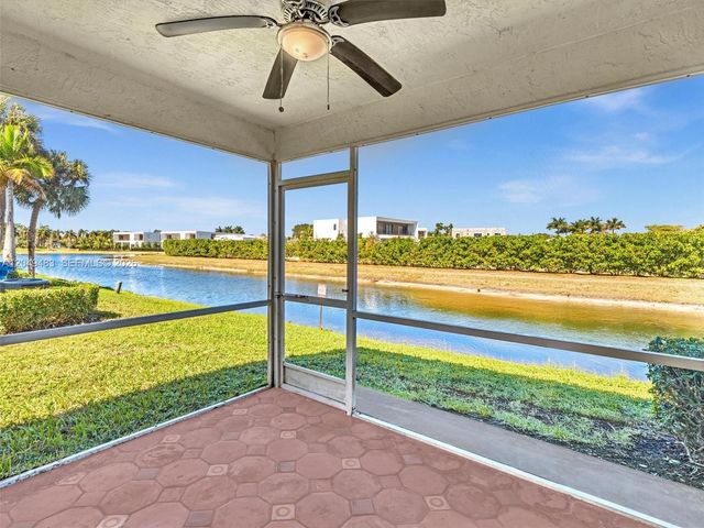 60 Key West Ct 60, Weston, FL 33326