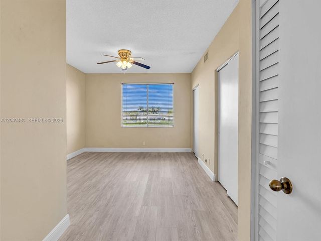 60 Key West Ct 60, Weston, FL 33326