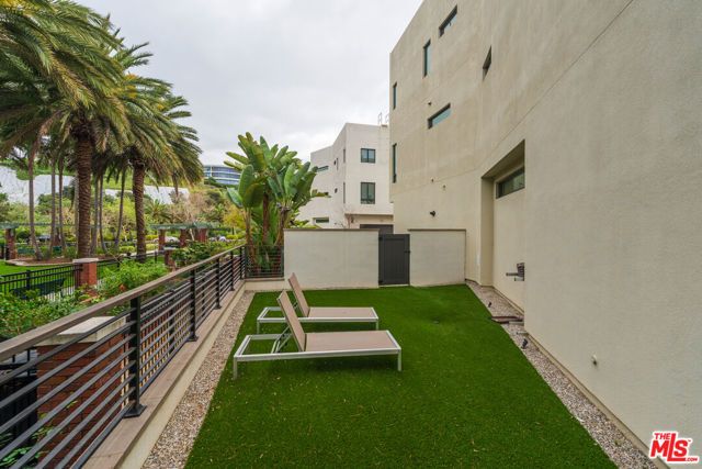 12962 Discovery, Los Angeles, CA 90094