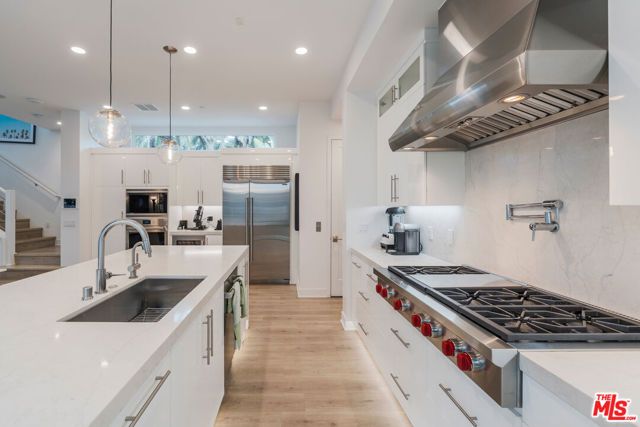 12962 Discovery, Los Angeles, CA 90094