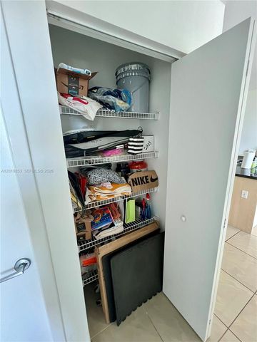79 SW 12th St 2903-S, Miami, FL 33130