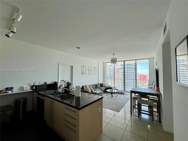 79 SW 12th St 2903-S, Miami, FL 33130