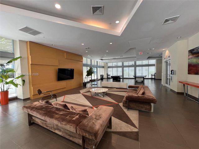 79 SW 12th St 2903-S, Miami, FL 33130