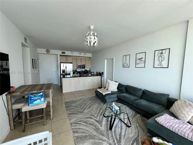79 SW 12th St 2903-S, Miami, FL 33130
