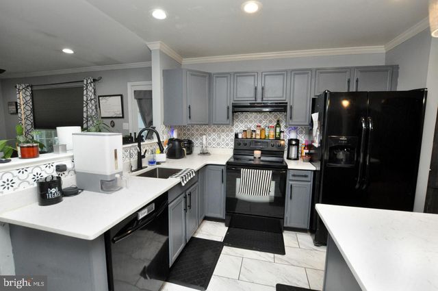 15 CRAWFORD DRIVE, Sicklerville, NJ 08081