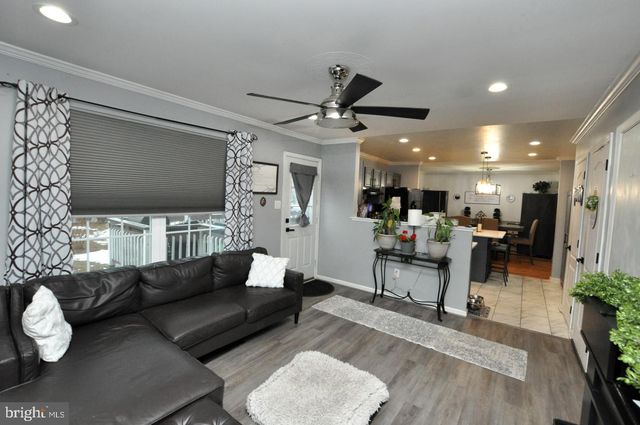 15 CRAWFORD DRIVE, Sicklerville, NJ 08081