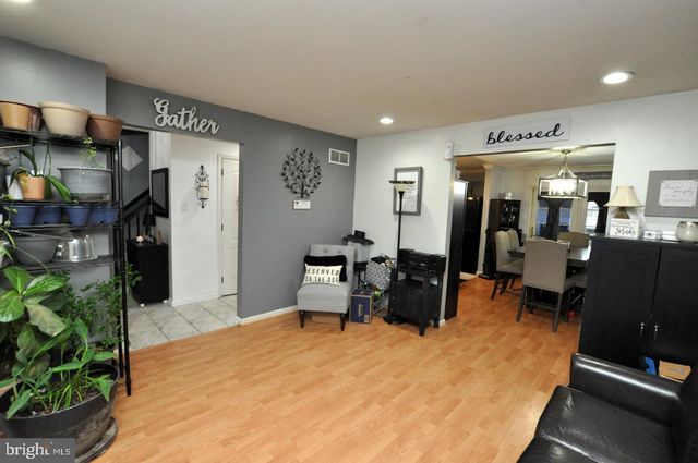 15 CRAWFORD DRIVE, Sicklerville, NJ 08081