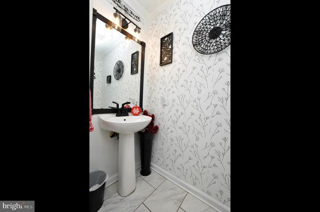 15 CRAWFORD DRIVE, Sicklerville, NJ 08081