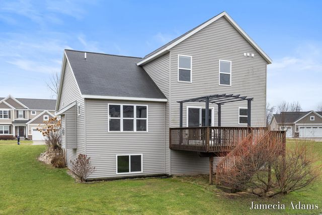 511 Ivy Grove South Grove, Grand Rapids, MI 49534