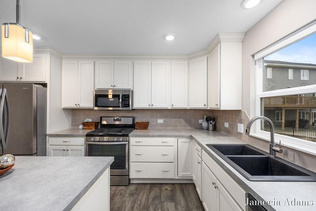 511 Ivy Grove South Grove, Grand Rapids, MI 49534