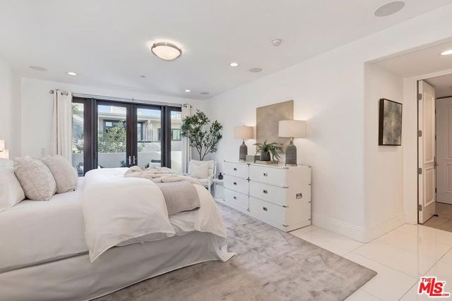 11715 Chenault Street PH1, Los Angeles, CA 90049
