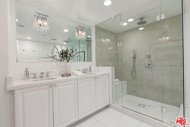 11715 Chenault Street PH1, Los Angeles, CA 90049