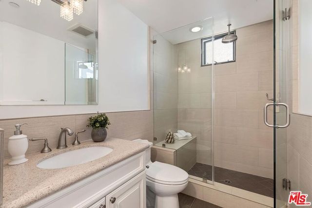 11715 Chenault Street PH1, Los Angeles, CA 90049