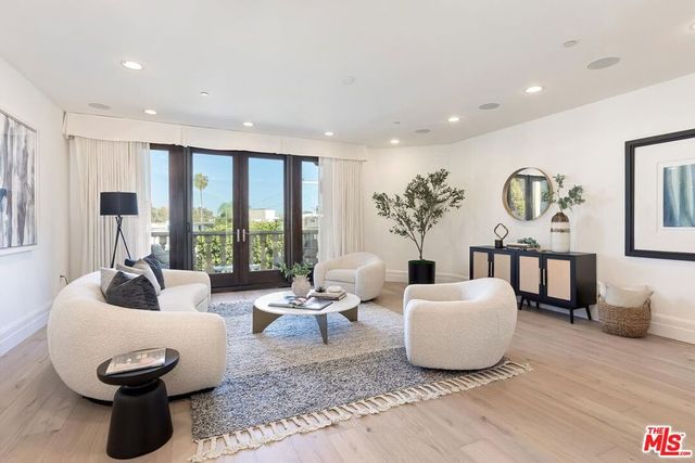 11715 Chenault Street PH1, Los Angeles, CA 90049