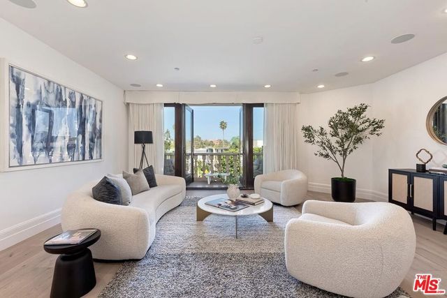 11715 Chenault Street PH1, Los Angeles, CA 90049