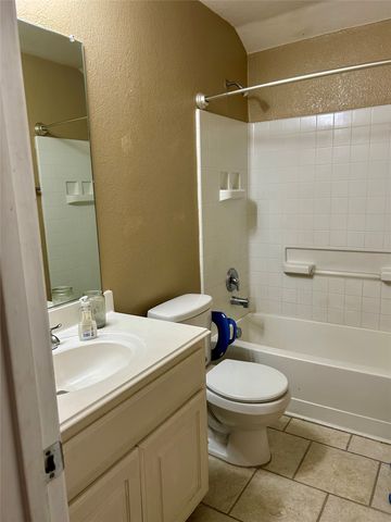 14145 Snaffle Bit Trail, Fort Worth, TX 76052