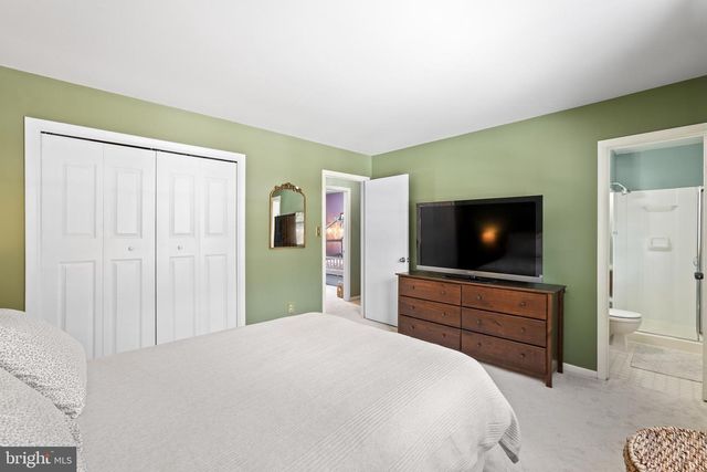 9514 CENTER ST, Vienna, VA 22181